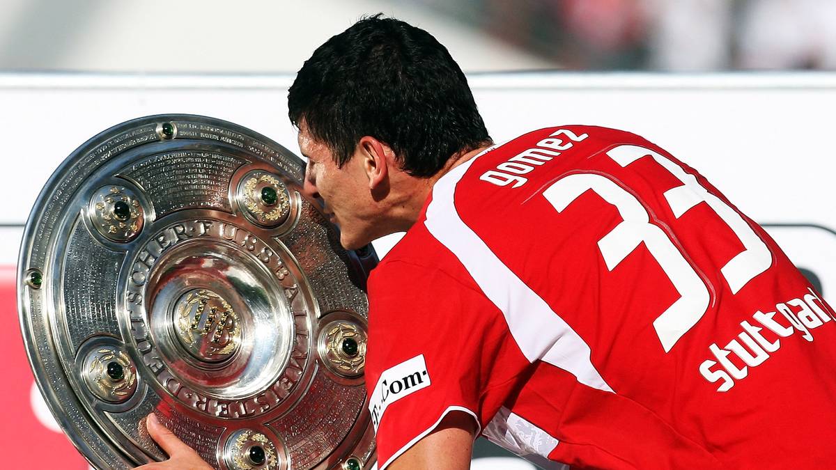 Gomez feiert seine beste Saison bis dahin. 16 Tore und acht Vorbereitungen gelingen dem Stürmer zusammen in Liga und DFB-Pokal