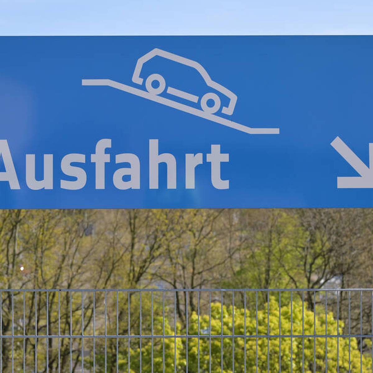 Das Sind Die Absteiger Aus Der Bundesliga Premier League La Liga Serie A Und Ligue 1