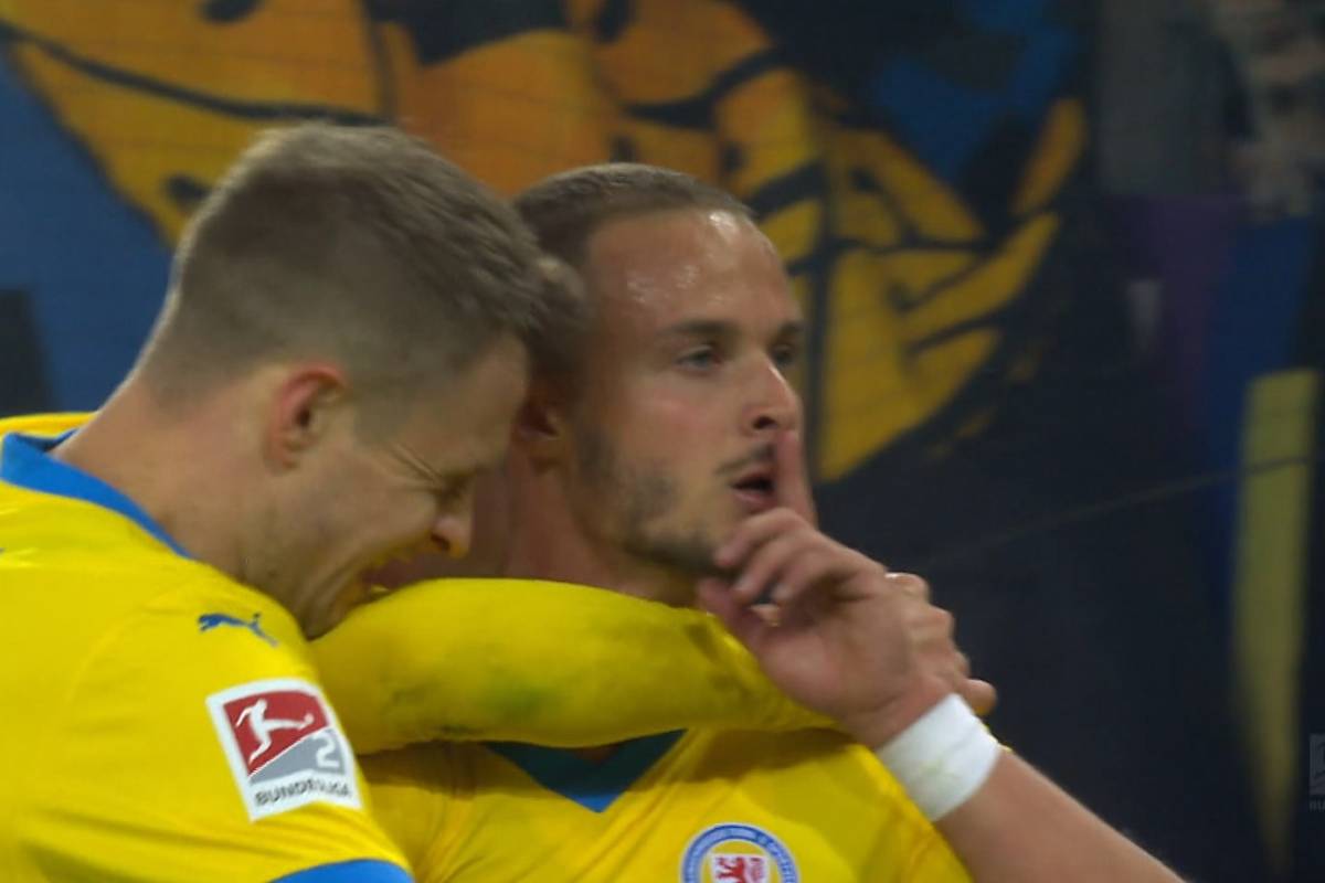 Im Relegations-Hinspiel macht Eintracht Braunschweig beim 1. FC Saarbrücken einen großen Schritt zum Klassenerhalt. Ein Strahl von Marvin Rittmüller verschafft dem BTSV eine hervorragende Ausgangsposition.