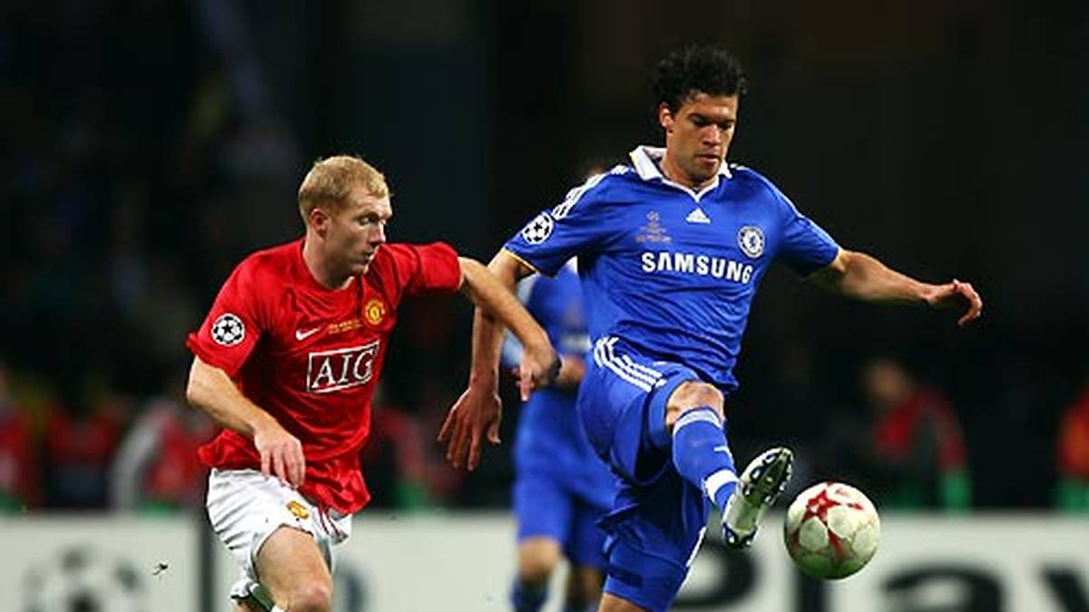 Nach der WM wechselt Ballack ablösefrei an die Stamford Bridge zum FC Chelsea. Das große Ziel: Das zu schaffen, was mit den Bayern nie gelingen sollte - den Champions-League-Gewinn