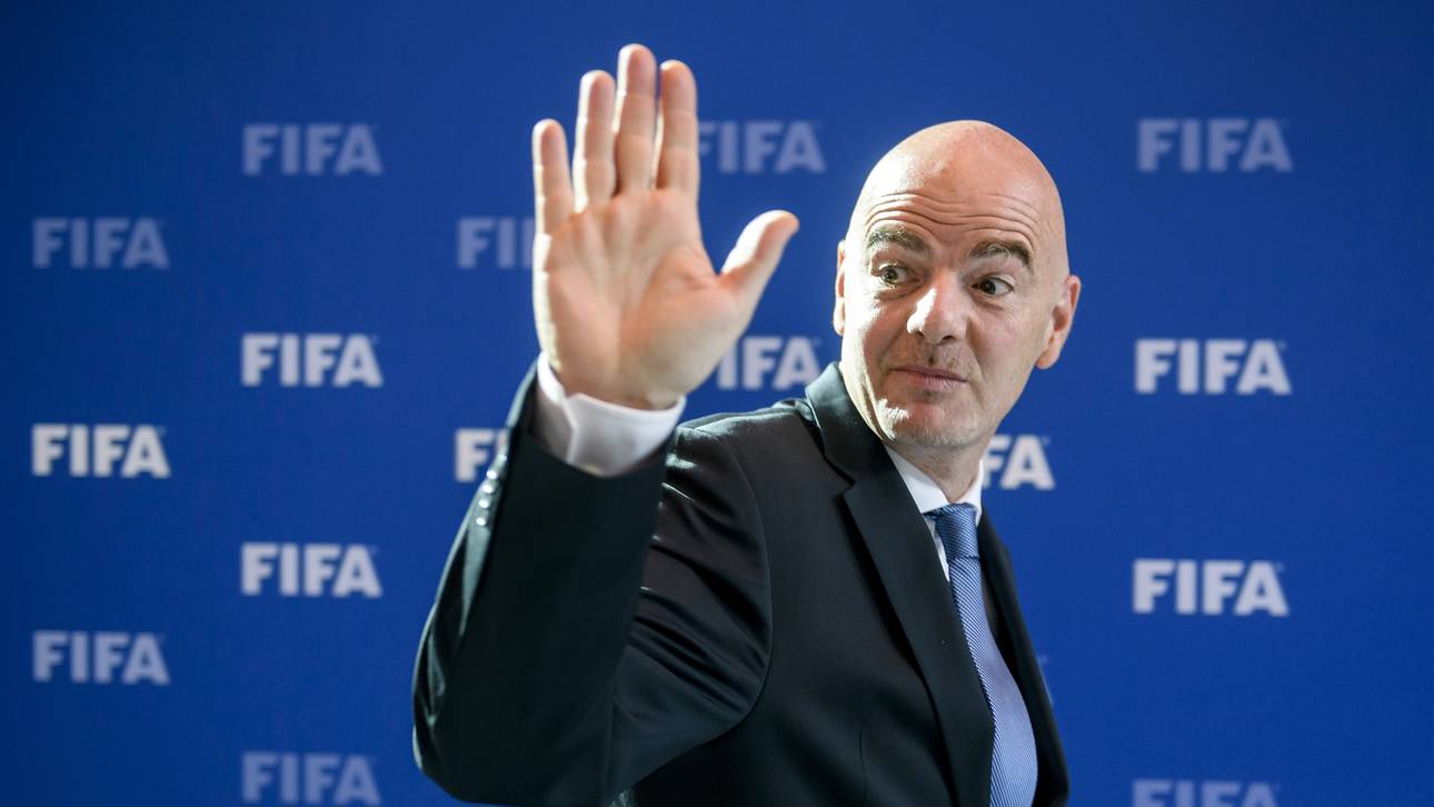 Infantino verteidigt Mammut-WM