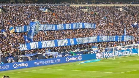 Die Fans des FC Schalke 04 reagierten kreativ auf die Hopp-Diskussionen
