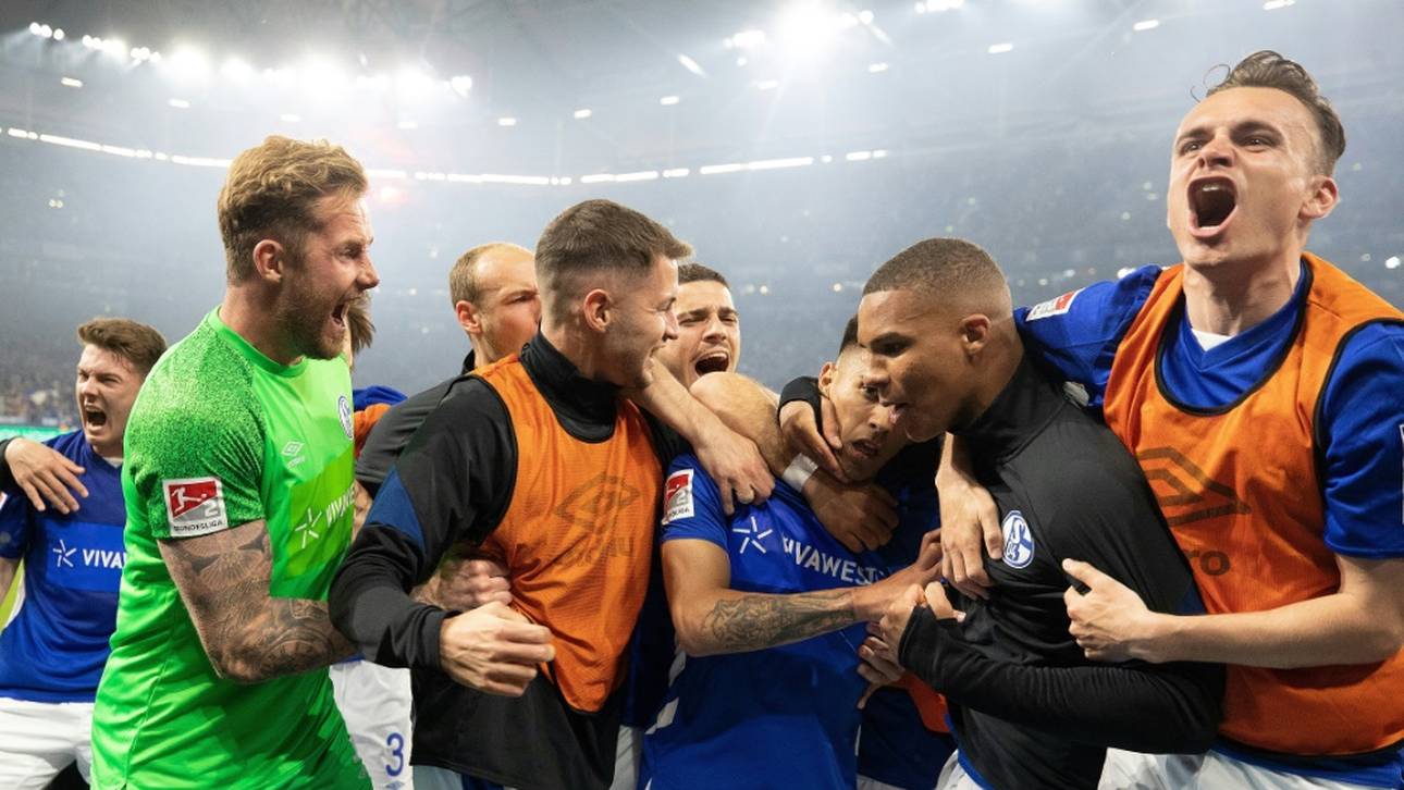 Aufstiegsparty: Schalke zurück in der Bundesliga