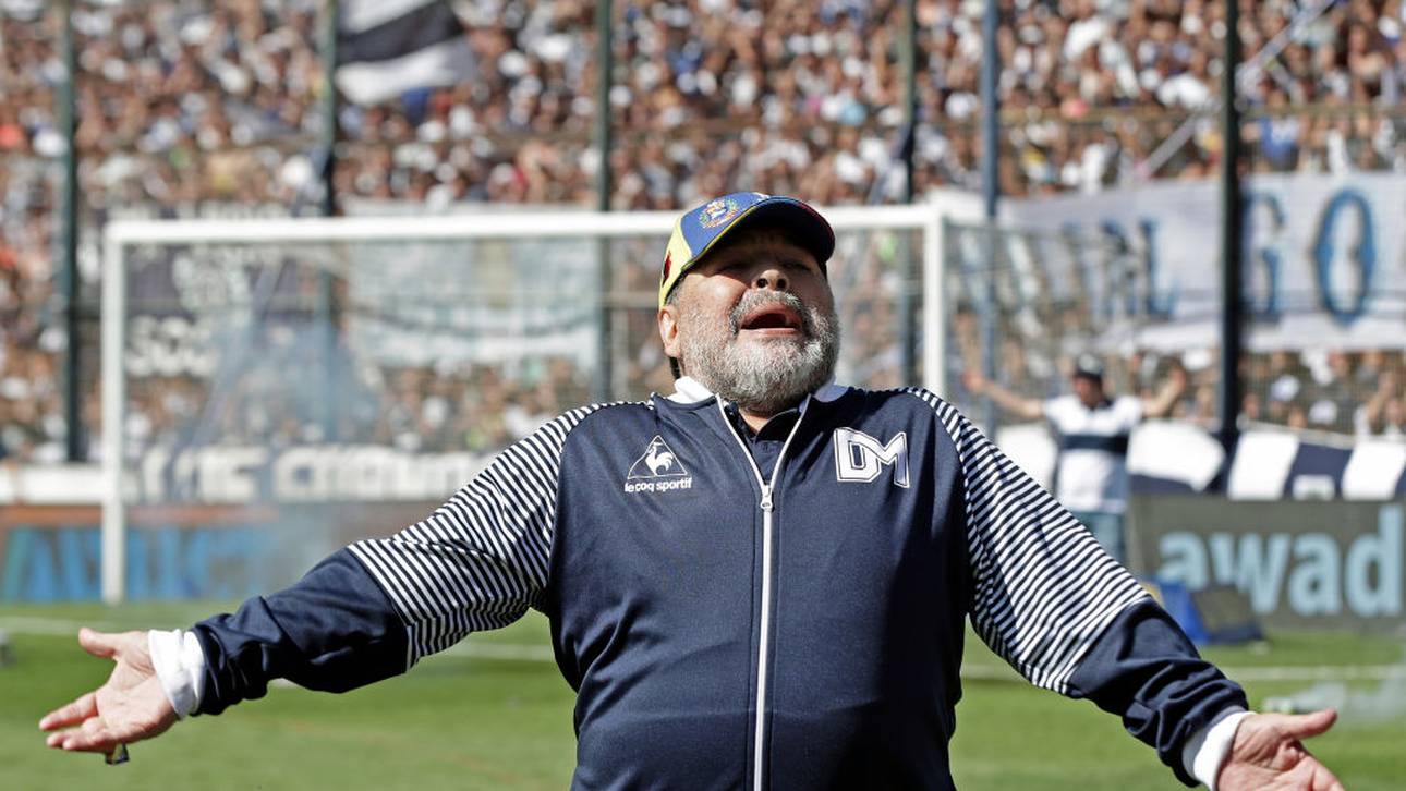 Maradonas bizarrer Kabinen-Tanz