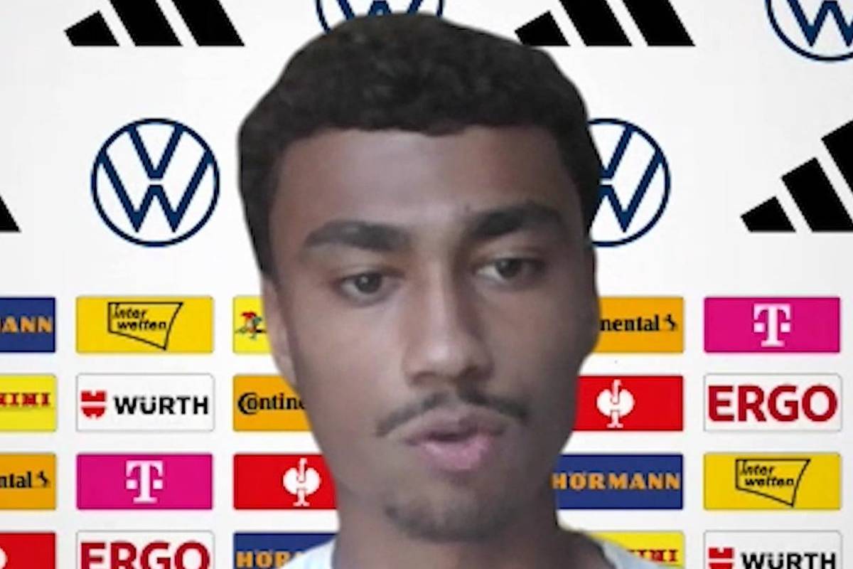 Die U21 Nationalmannschaft testet in Saarbrücken gegen die Ukraine. Nathaniel Brown und Jamil Siebert, die zum ersten Mal mit dabei sind, schildern ihre bisherigen Eindrücke zum aktuellen Lehrgang.