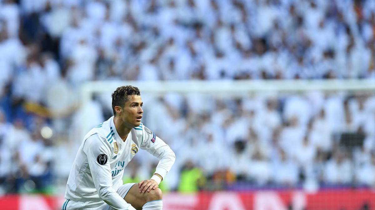 Corriere della Sera: "Ronaldo verfehlt das Tor, doch Real schafft wie vorgesehen den Einzug ins Finale. Ein grober Fehler von Torhüter Ulreich kommt den Bayern teuer zu stehen. Es fehlt nicht an Protesten gegen den Schiedsrichter Cakir, der den Deutschen einen offenkundigen Elfmeter verwehrt"