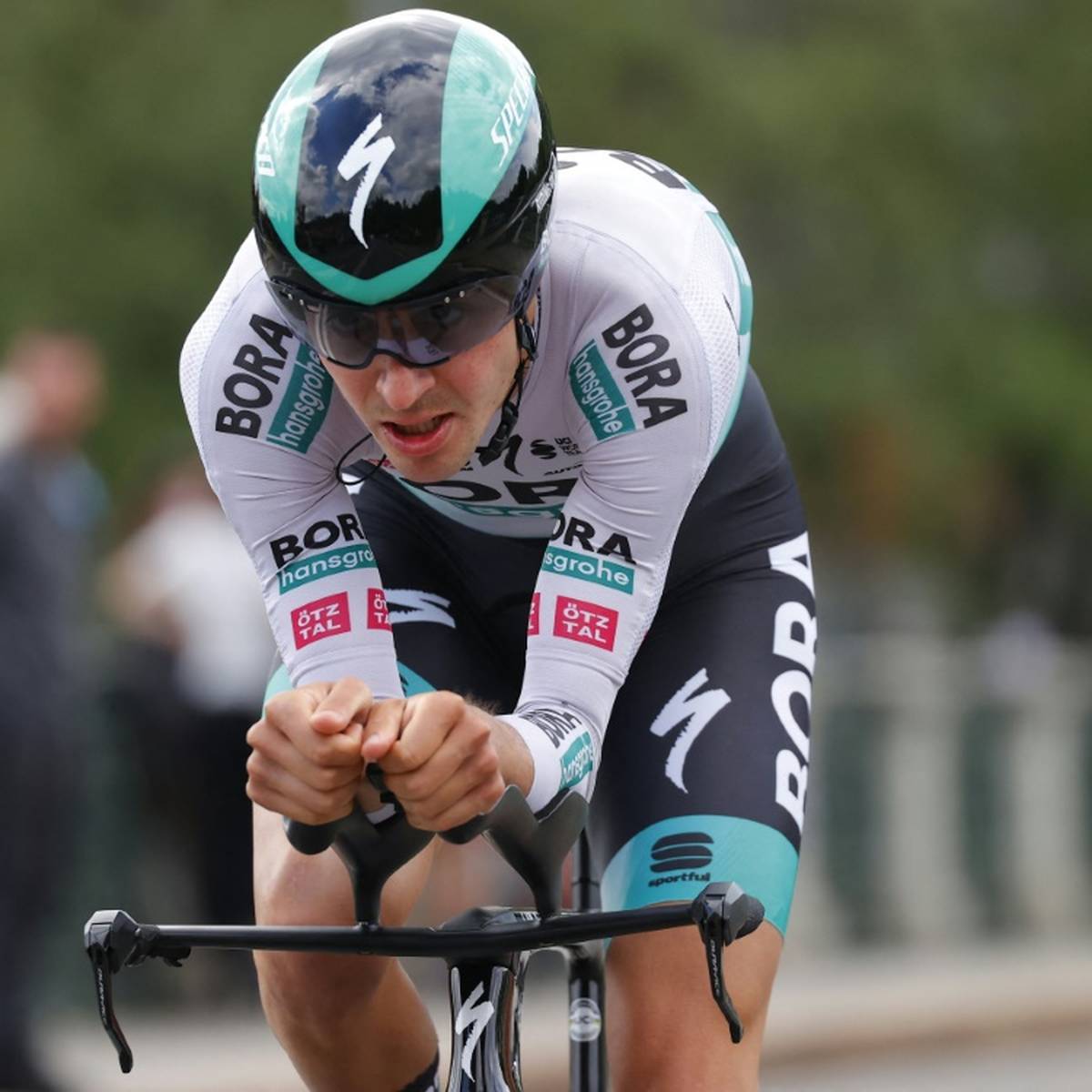 Der deutsche Radprofi Emanuel Buchmann verpasst die am Freitag beginnende Vuelta in Spanien.