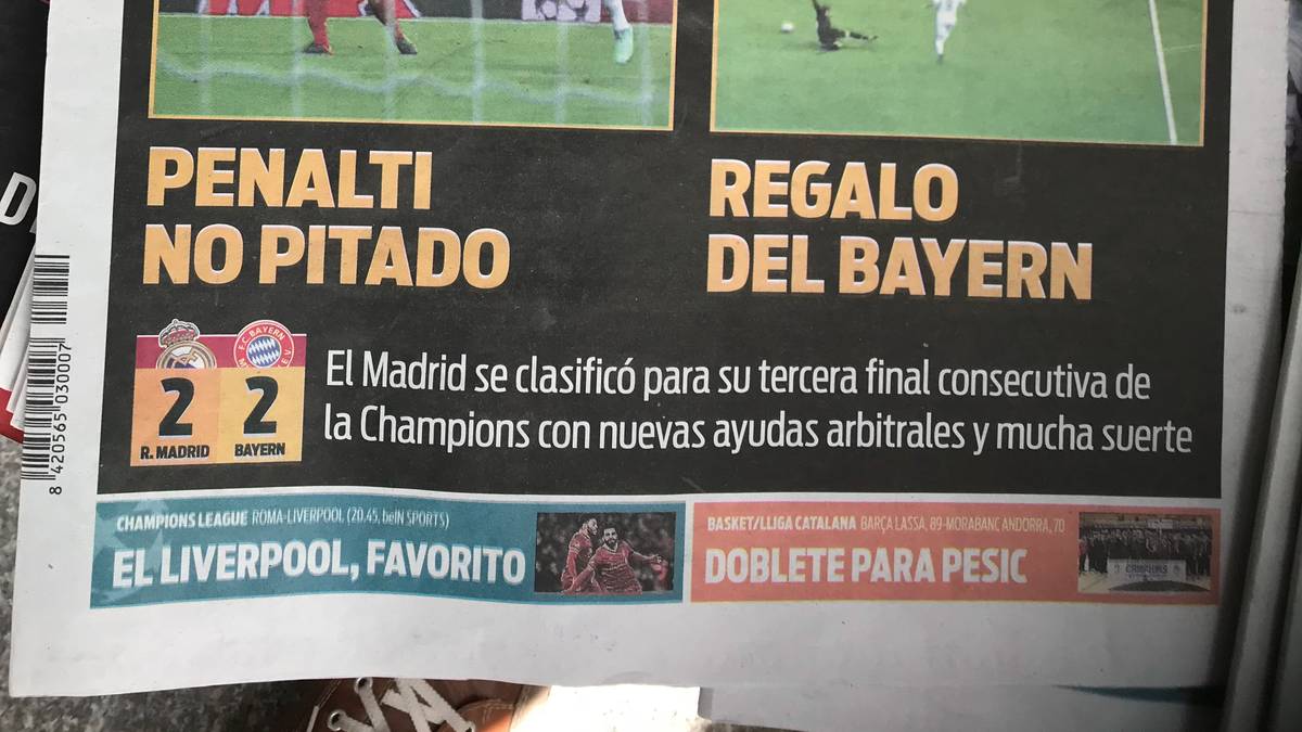 Sport: "So, so, so qualifiziert sich Madrid. Ein nicht gepfiffener Elfmeter, ein Geschenk Bayerns. Real qualifiziert sich zum dritten Mal in Folge für das Champions-League-Finale dank der Schiedsrichterhilfen und mit viel Glück. Real widersteht dem Druck Bayerns und steht somit im Finale. Ulreich macht sich lächerlich bei Reals zweitem Tor. Zidanes Mannschaft spielte mit dem Feuer, Bayern war in allen Belangen überlegen. Keylor Navas' Hände bringen Real ins Finale von Kiew"