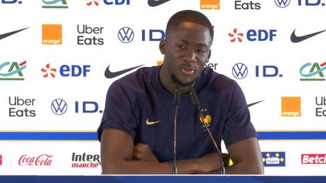 Frankreichs Nationalspieler Ibrahima Konate bestätigte vor dem anstehenden Achtelfinalspiel gegen Belgien, dass er unglücklich mit der wenigen Spielzeit ist. Trotzdem sei die allgemeine Atmosphäre in der Mannschaft gut.