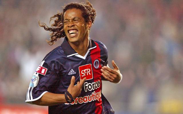 Ex Mitspieler Ronaldinho Schwanzte Training Bei Paris St Germain