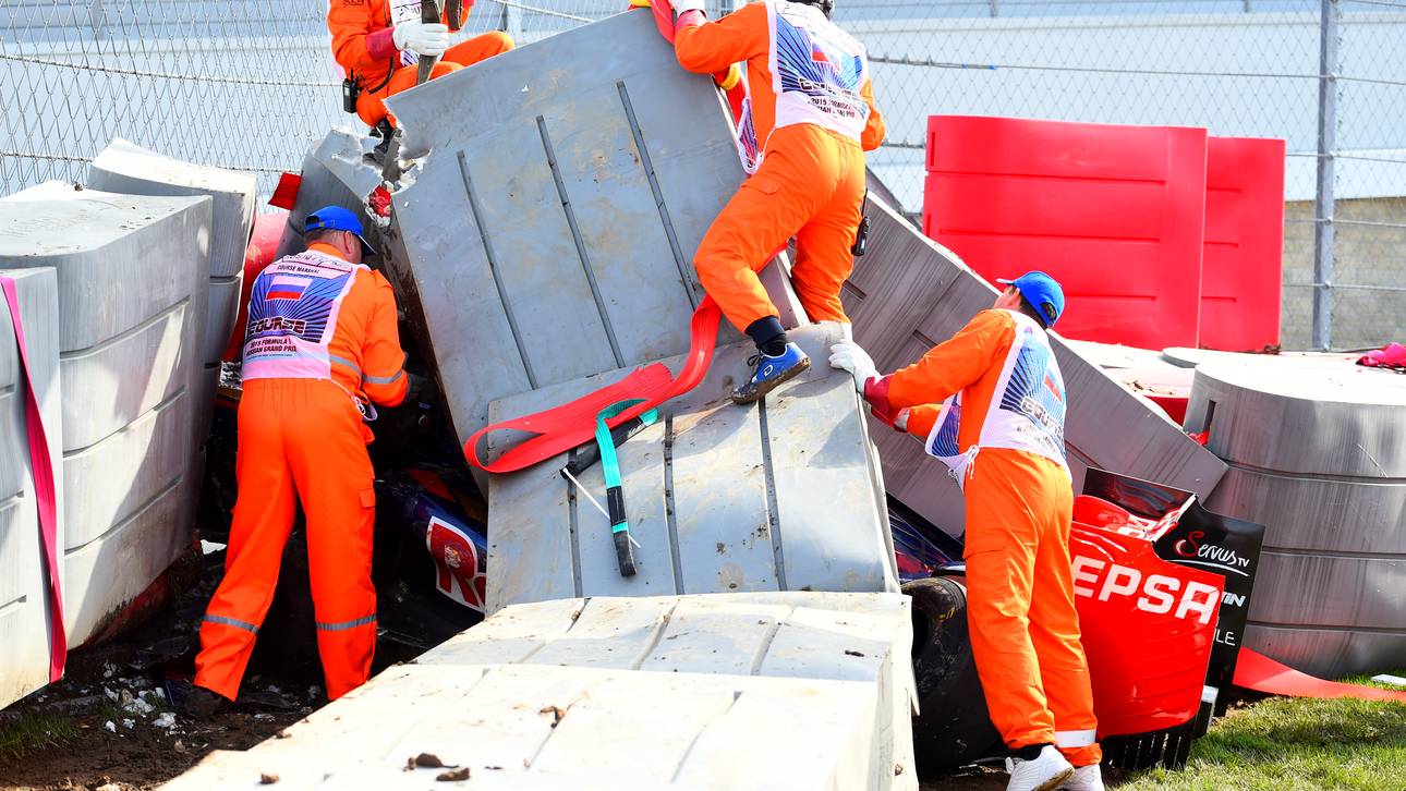 High-Tech-Barrieren retten Sainz