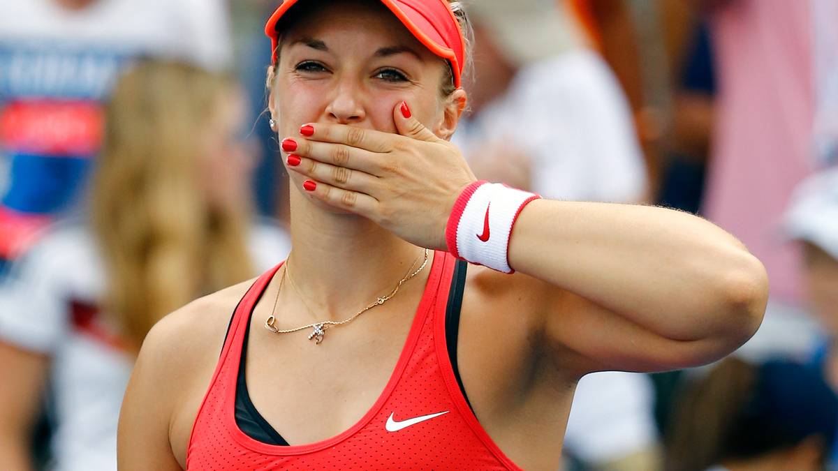 Ebenfalls weiter sind Sabine Lisicki (Bild) und Mona Barthel - die Deutschen haben gut lachen