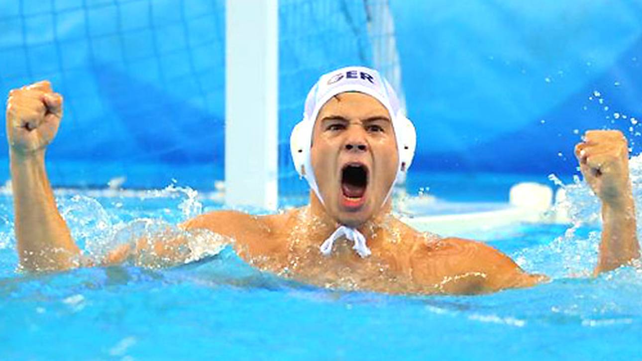 Wasserballer erreichen K.o.-Runde