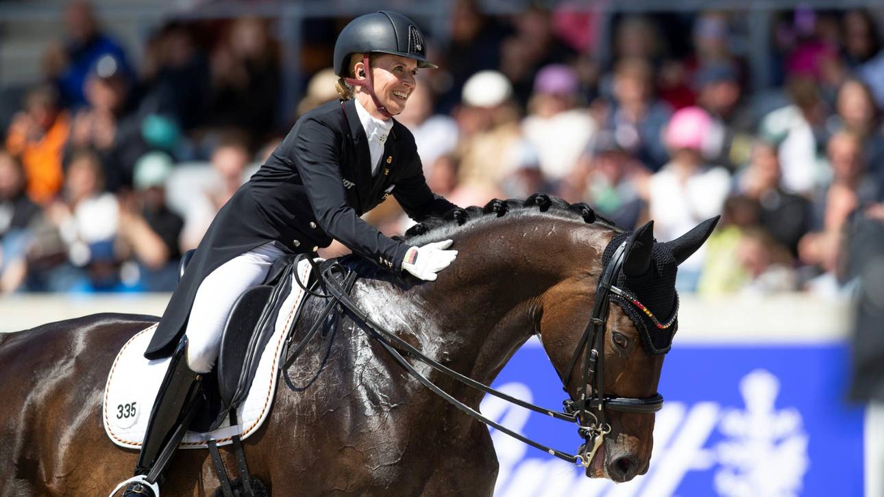 Von Bredow-Werndl siegt in Aachen