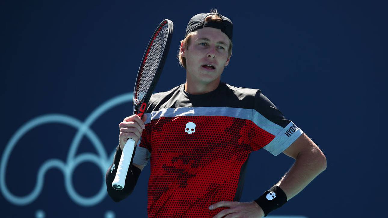 Tennisprofi rastet aus