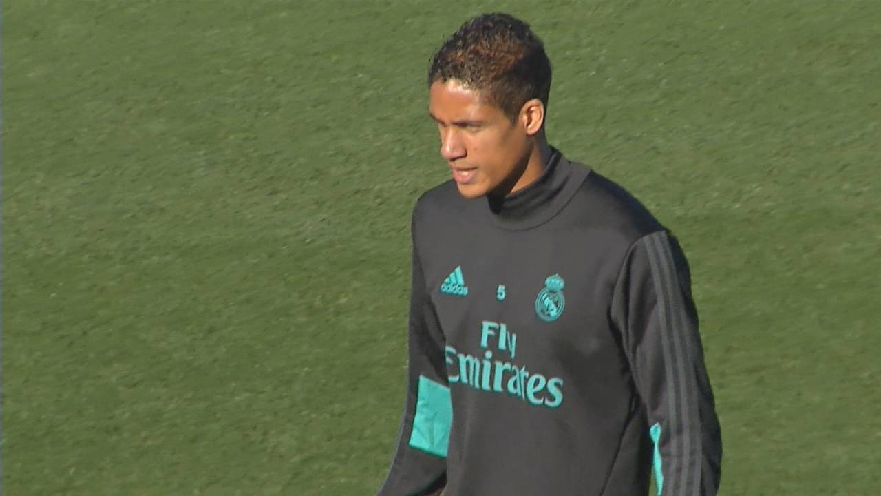 Raphael Varane nimmt die Niederlage in der Champions League auf sich