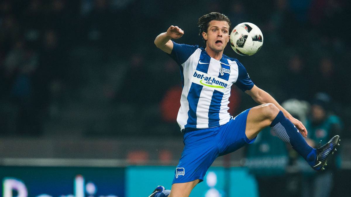 WAS MUSS PASSIEREN? Valentin Stocker könnte noch die Düse machen, ebenso wie Genki Haraguchi. Mit frischem Geld könnte dann Salzburgs Lazaro an die Spree gelockt werden 