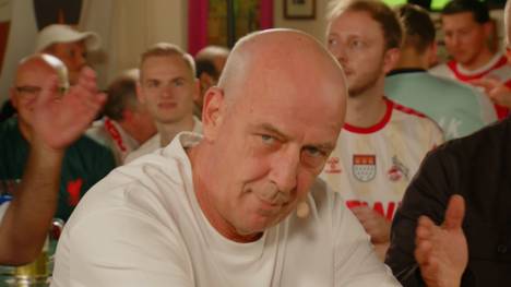 SPORT1-Experte Mario Basler triumphiert bei "Raabs Pokernacht" gegen Stefan Raab, Elton und Co. - und zeigt sich im SPORT1-Fantalk wenig überrascht von seinem Erfolg.