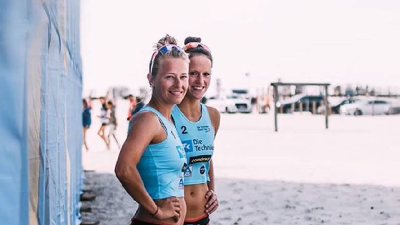 Gemeinsam mit Partnerin Stanzi Bieneck (r.) spielte Toni Stautz auf der Techniker Beach Tour