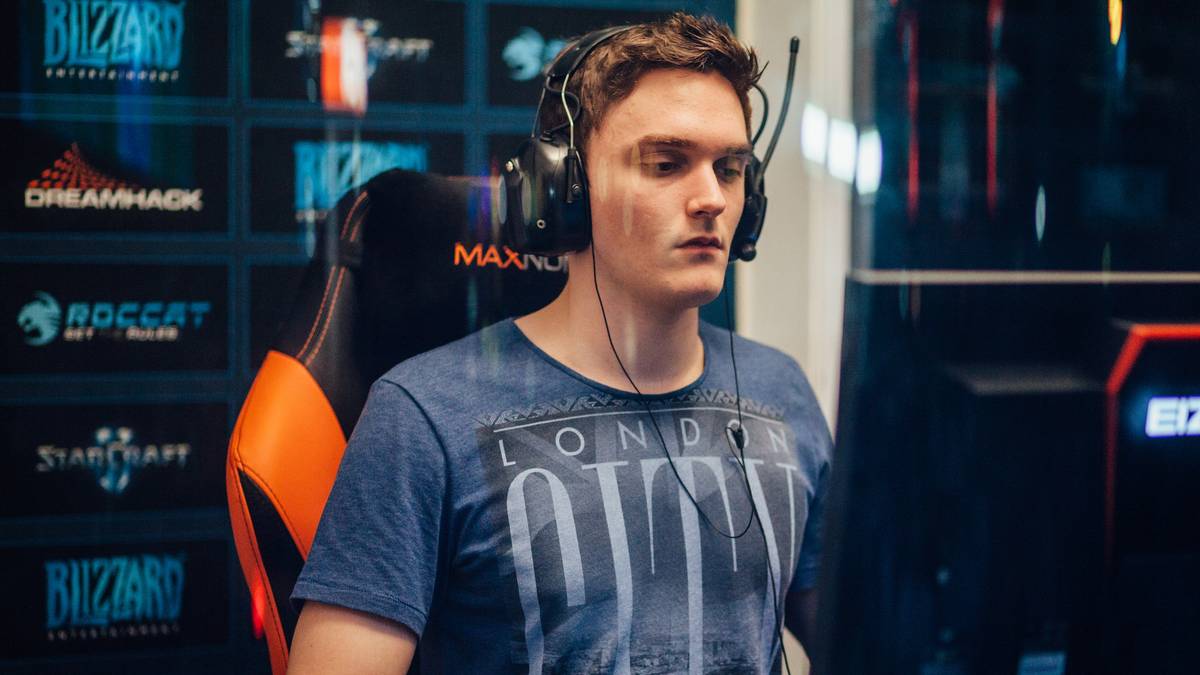obias „ShoWTimE“ Sieber galt über die letzten Jahre als deutsches Nachwuchstalent mit viel Potenzial. Ende letzten Jahres konnte er sich dann endgültig an der StarCraft-Spitze festsetzen. Viele sehen ihn als besten Protoss-Spieler Europas. 
