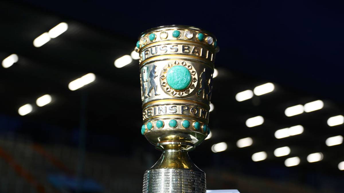 BOCHUM, GERMANY - OCTOBER 29: The DFB Cup is seen pitch side prior to the DFB Cup second round match between VfL Bochum and Bayern Muenchen at Vonovia Ruhrstadion on October 29, 2019 in Bochum, Germany. (Photo by Lars Baron/Bongarts/Getty Images)