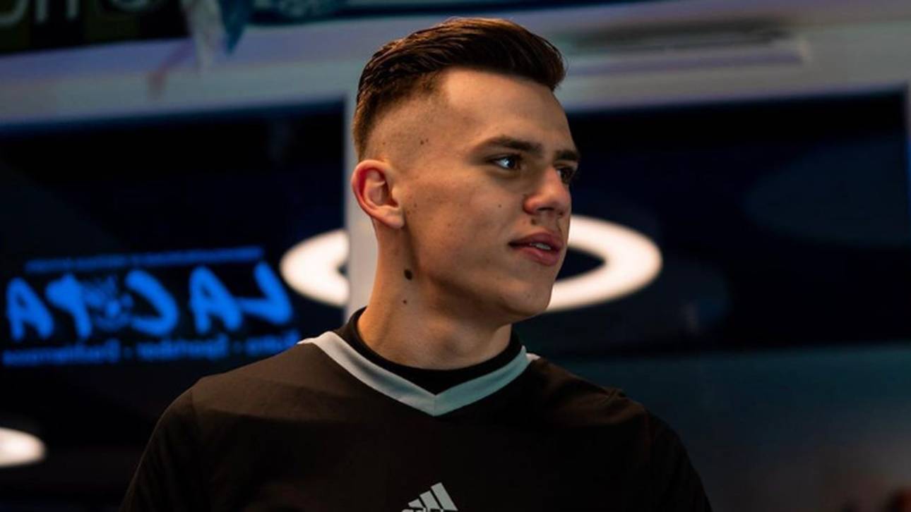 Schiedsrichter sorgt für Platzsturm