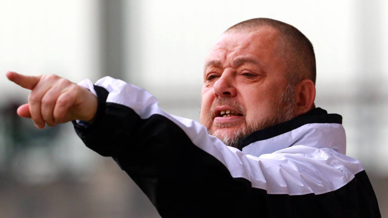 Sand löst Vertrag mit Cheftrainer auf