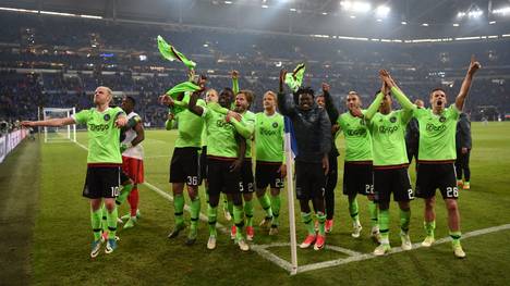 Ajax Amsterdam feiert den Halbfinal-Einzug nach dem Coup gegen Schalke