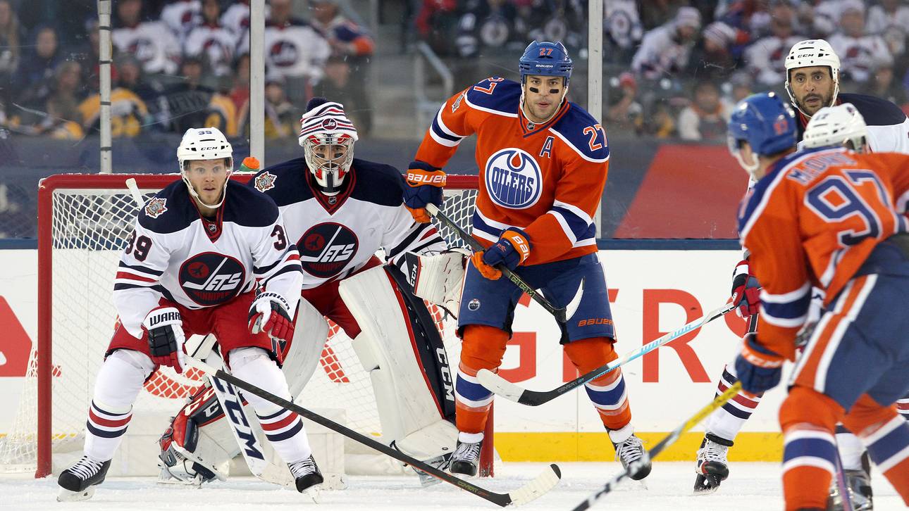 Oilers siegen im Freiluft-Spektakel