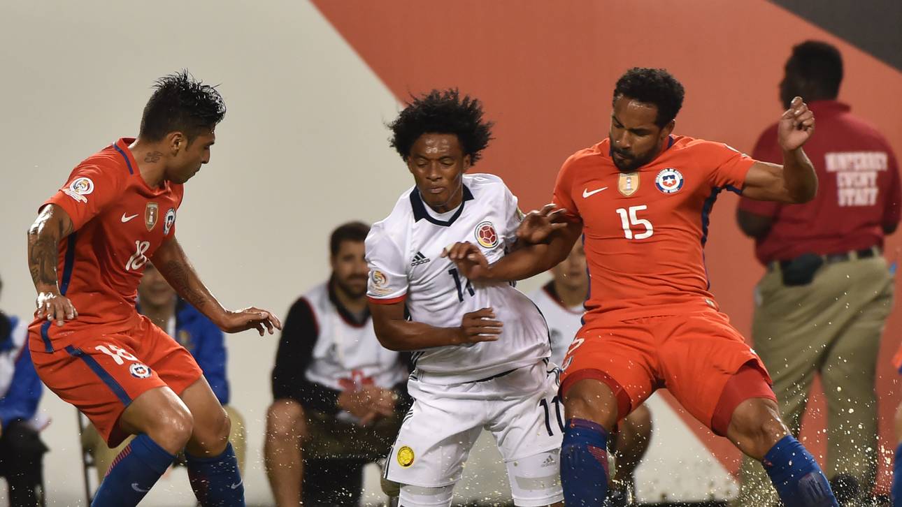 Chile nach Regenschlacht im Finale