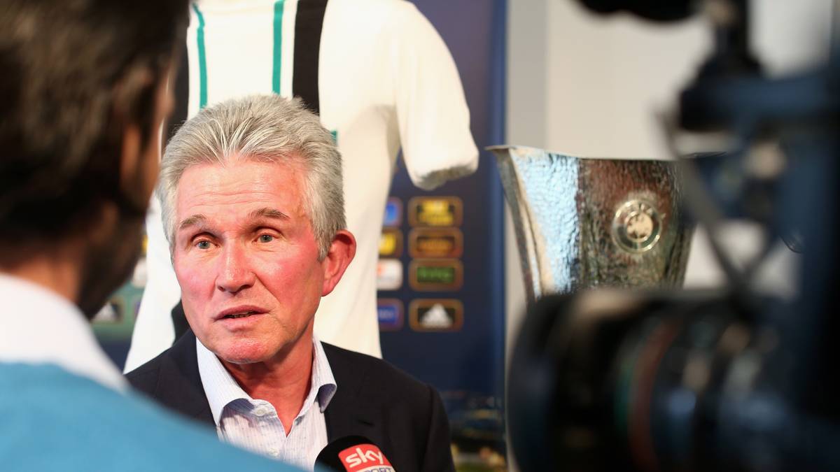 "Es ist noch nichts klar oder in trockenen Tüchern. Ich muss das Ganze zunächst mal analysieren. Schließlich sind viereinhalb Jahre vergangen, seit ich bei Bayern aufgehört habe, und der Fußball hat sich weiter verändert."