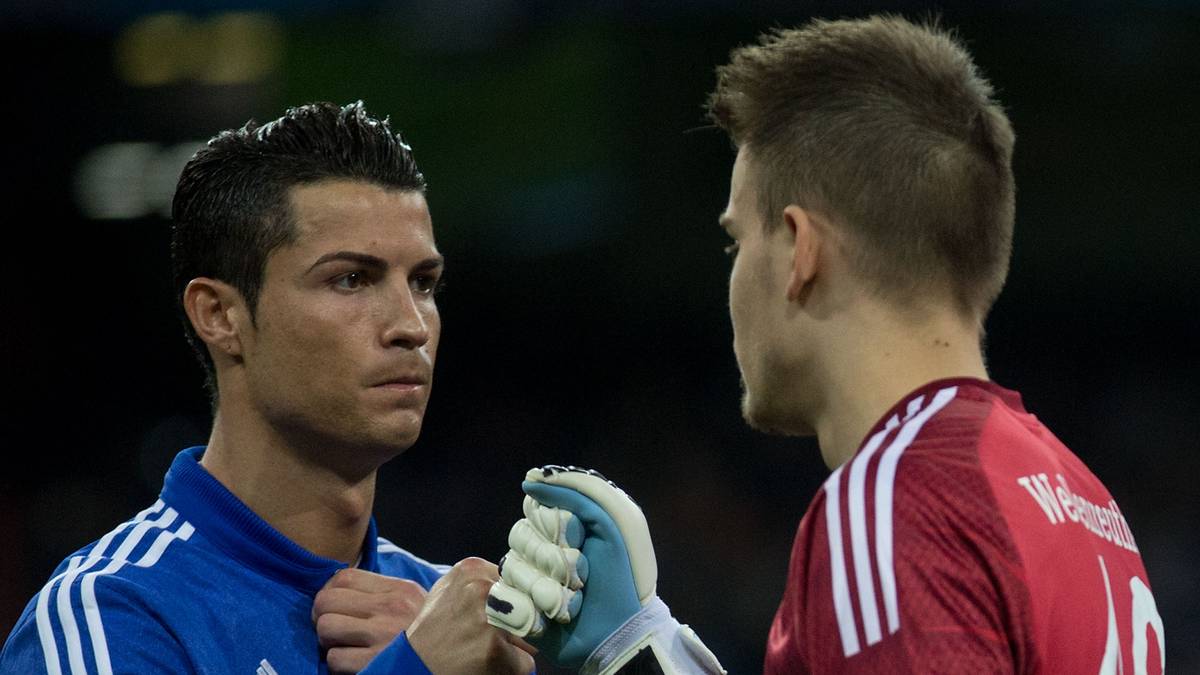 CHAMPIONS LEAGUE, ACHTELFINALE 2015 - REAL MADRID: Nach einem 0:2 im Hinspiel in der Veltins-Arena fährt Schalke mit Trainer Roberto di Matteo als krasser Außenseiter nach Madrid ins Bernabeu. Vor allem Max Meyer und der eingewechselte Leroy Sane spielen groß auf