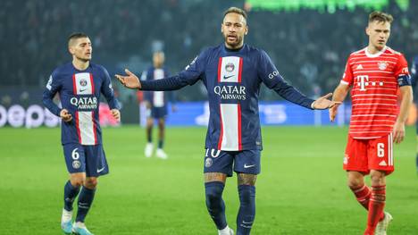 Kylian Mbappé hat seine Teamkollegen zu einer hochprofessionellen Vorbereitung auf das Rückspiel gegen den FC Bayern angehmahnt. Sein Teamkollege Neymar wird einen Tag später bei einem Pokerturnier gesichtet.
