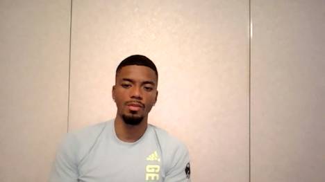 Um ins Olympische Dorf in Tokio zu kommen, müssen die deutschen Fußballer das Viertelfinale erreichen. Benjamin Henrichs formuliert dies als Ziel und spricht über seine liebste Erinnerung an Olympia.