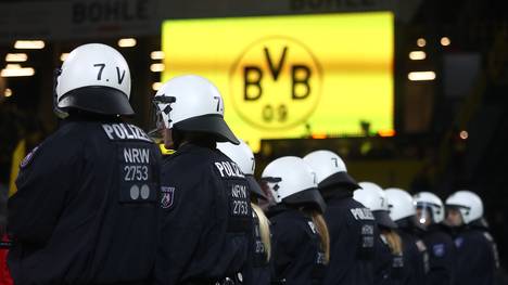 Mehr als 1500 Beamte waren bei Revierderby im Einsatz