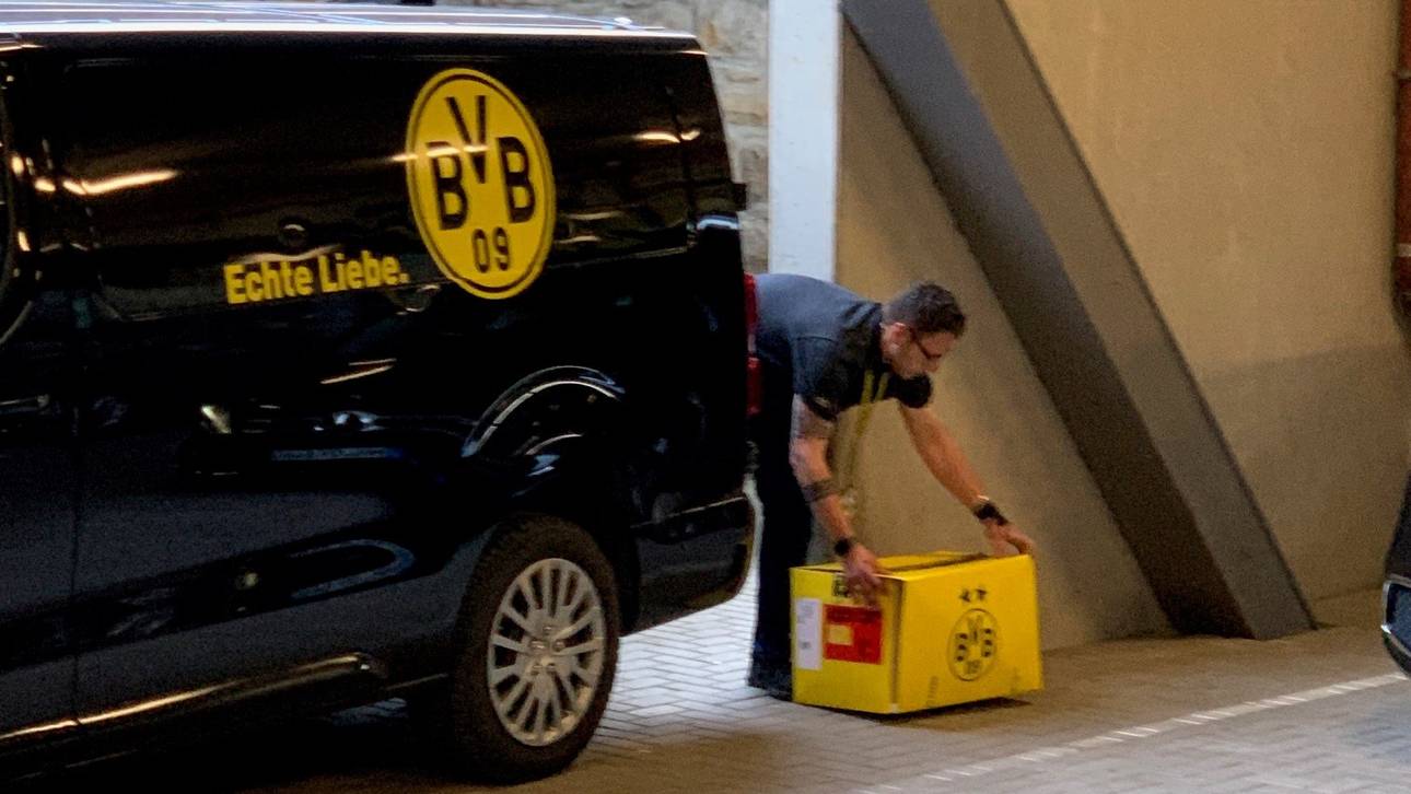 Waren in dieser Kiste die Dortmunder Meistershirts verstaut?