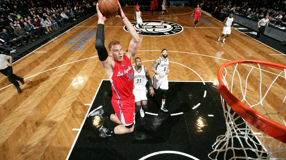 BLAKE GRIFFIN (Los Angeles Clippers): Der Power Forward hat sich vom reinen Dunk-Monster, das Highlights am Fließband produziert, weiterentwickelt, seinem Waffenarsenal einen annehmbaren Sprungwurf hinzugefügt und überzeugt auch immer mehr als Spielmacher aus dem Post. Die irre Athletik bleibt Griffins Riesentrumpf, bald wird er in L.A. das Zepter von Paul übernehmen