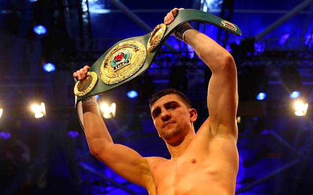 Cruisergewicht Marco Huck Boxt Gegen Mairis Briedis Um Wbc Wm