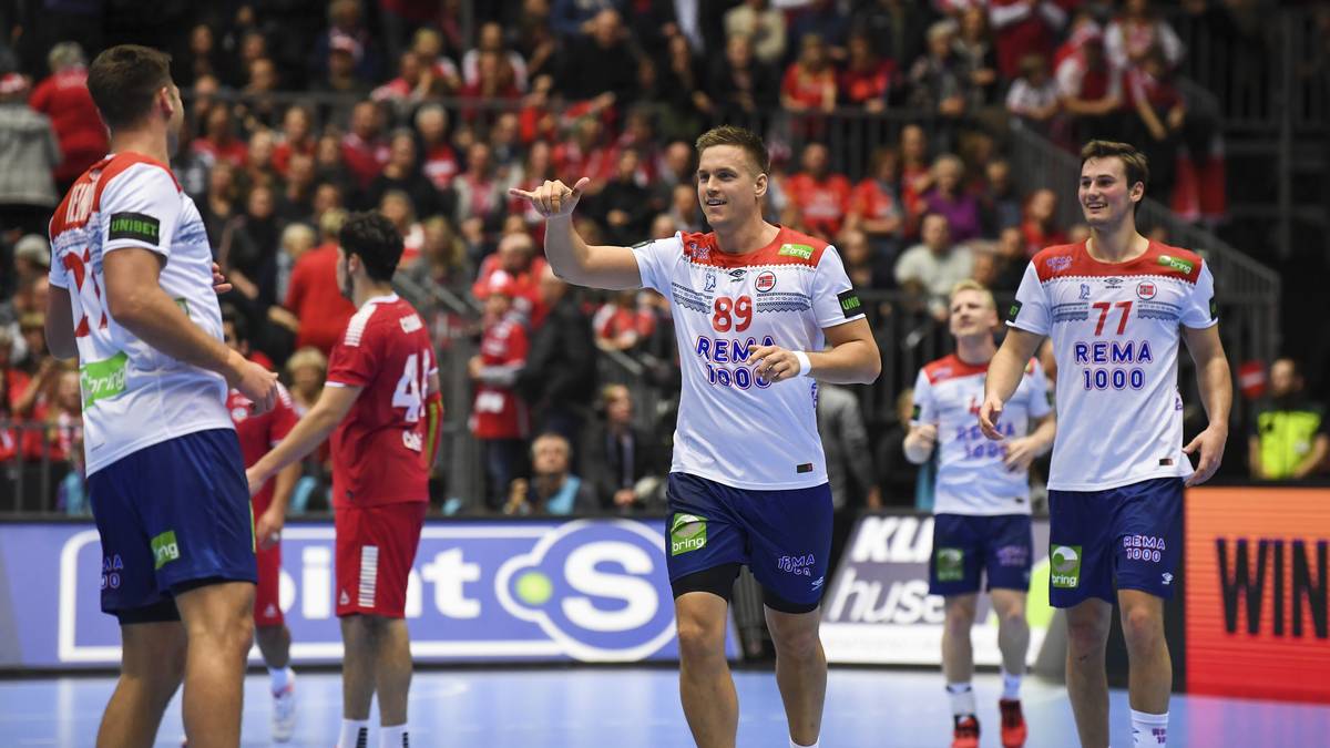 PLATZ 5 - NORWEGEN (Hauptrunden-Gruppe II): Die Norweger um Superstar Sander Sagosen gewannen alle Vorrundenspiele - bis auf die letzte Partie. Von Gastgeber Dänemark wurden sie beim 26:30 zwischenzeitlich dominiert. Norwegen spielt offensiven Handball, warf bislang die meisten Tore im Turnier