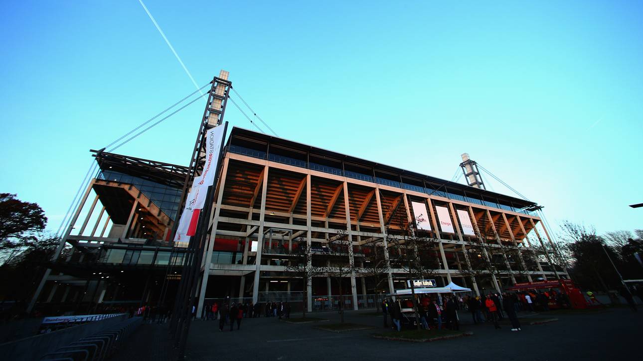 Kölner Polizei durchsucht Wohnungen