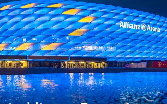 Fc Bayern Allianz Arena In Blau Und Gelb Am Europatag