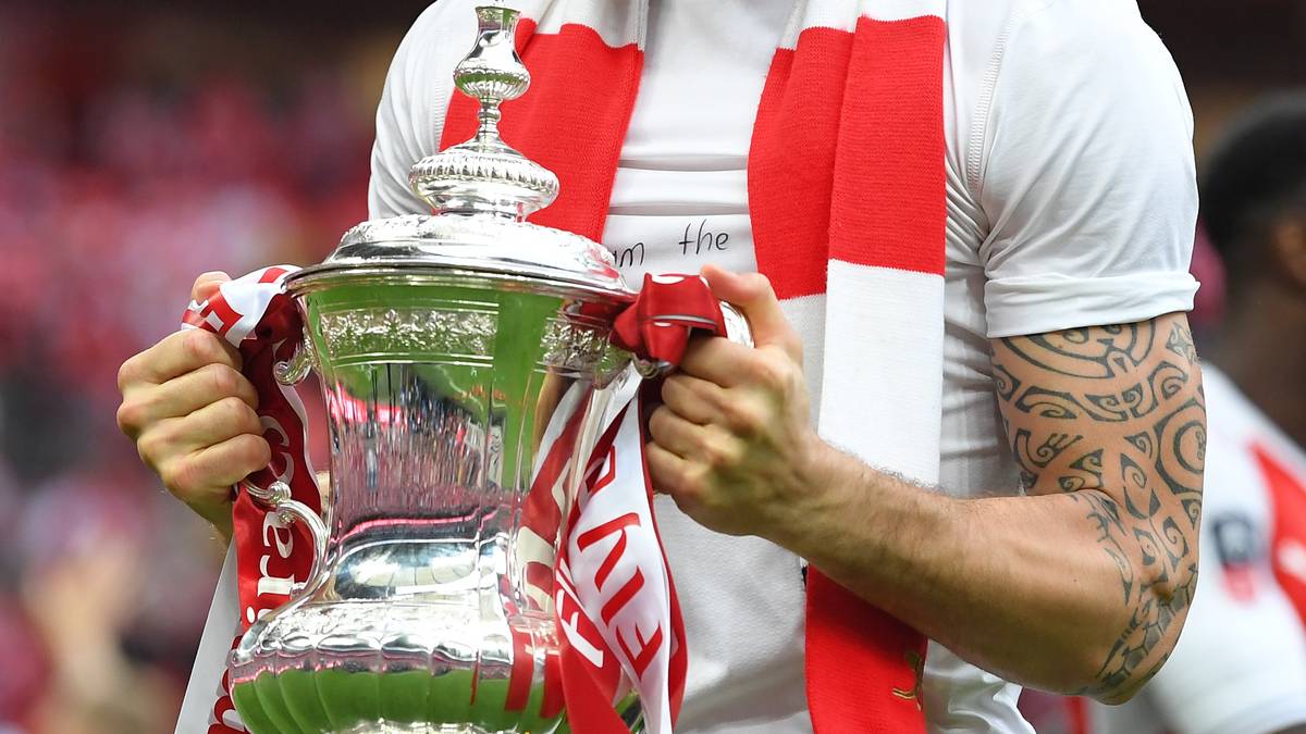 OLIVIER GIROUD: Der Franzose hat seine Torgefahr beim FC Arsenal immer wieder nachgewiesen und sich trotz regelmäßiger Joker-Einsätze als teamfähig erwiesen. Bei Arsene Wenger ist Giroud allerdings fester Bestandteil der Planungen