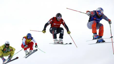 Florian Wilmsmann (l.) führt deutsche Skicrosser zur WM
