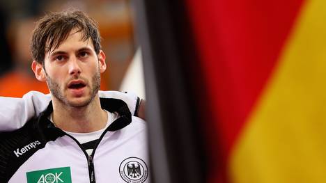 Uwe Gensheimer singt die deutsche Hymne bei der Handball-WM in Katar