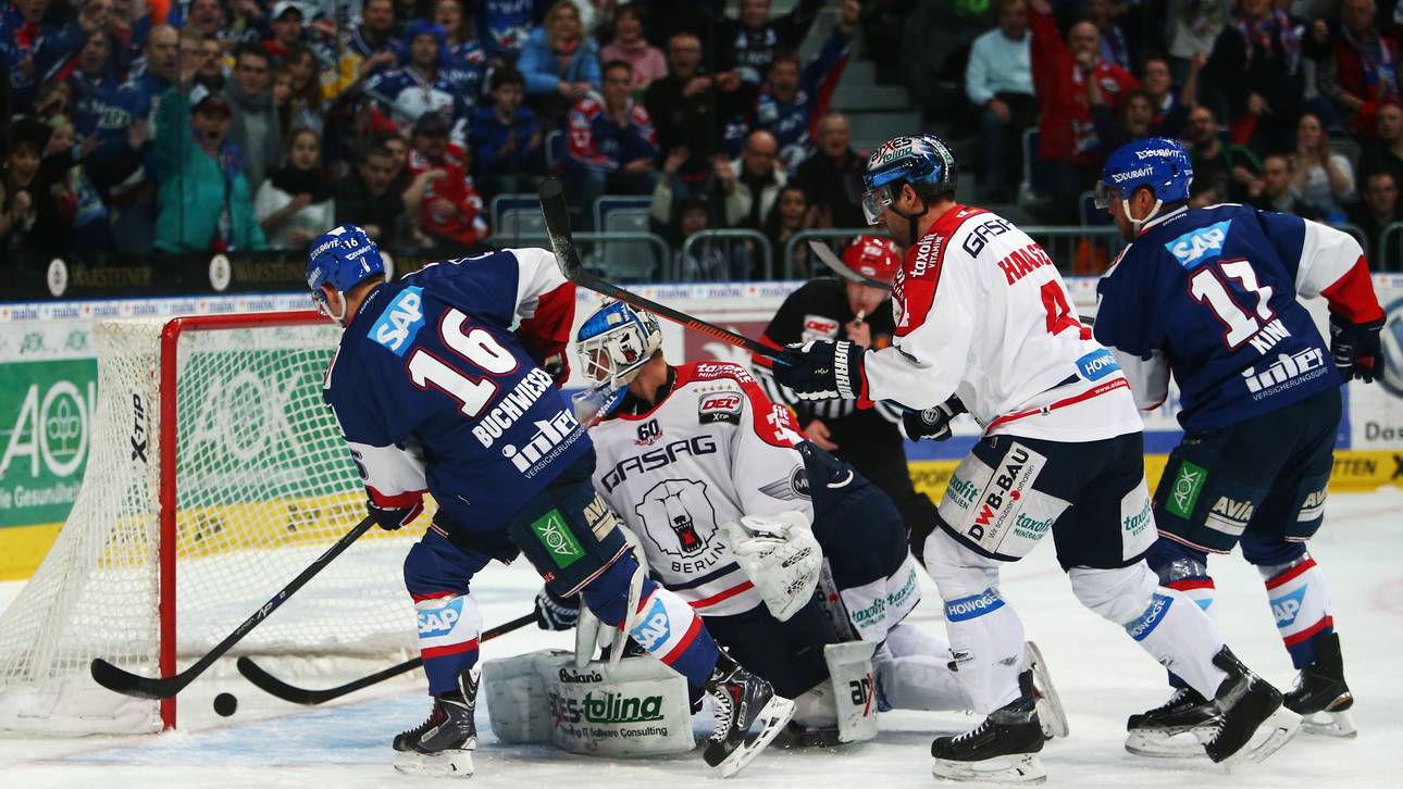 Adler gewinnen Topspiel gegen Eisbären