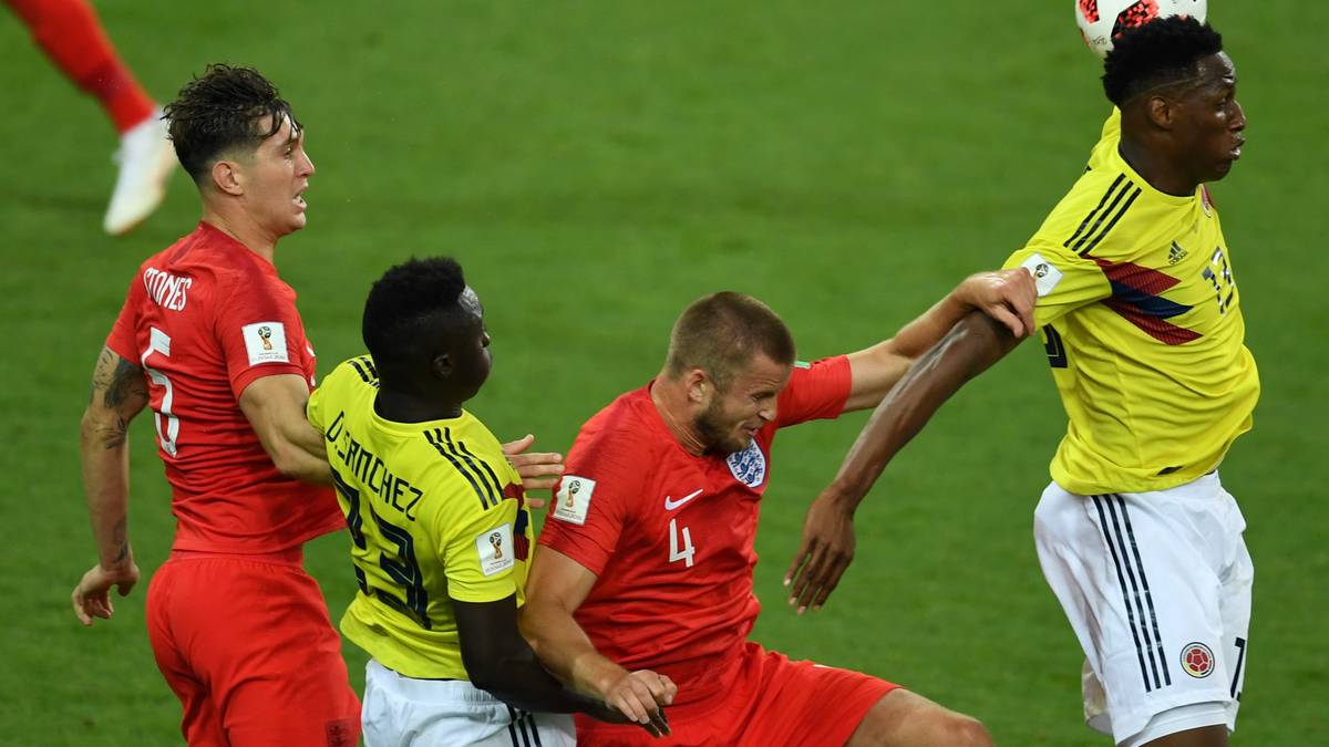 EL MUNDO DEPORTIVO: "England beendet den Fluch des Elfmeterschießens. Yerry Mina, das "Goldköpfchen" Kolumbiens, erzwingt die Verlängerung im letzten Moment. Die Kolumbianer brachten sich um ihren Lohn mit den beiden letzten, verschossenen Elfmeter. England ist seinem WM-Traum ein Stück näher gekommen."