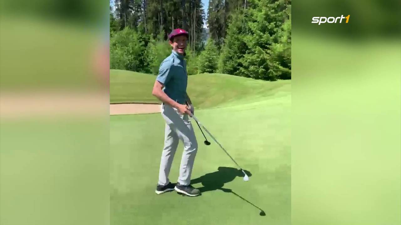 Thomas Müller und Bastian Schweinsteiger spielen gemeinsam eine Runde Golf