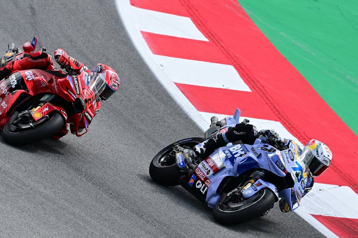 Alex Márquez siegt nach Sprint-Crash