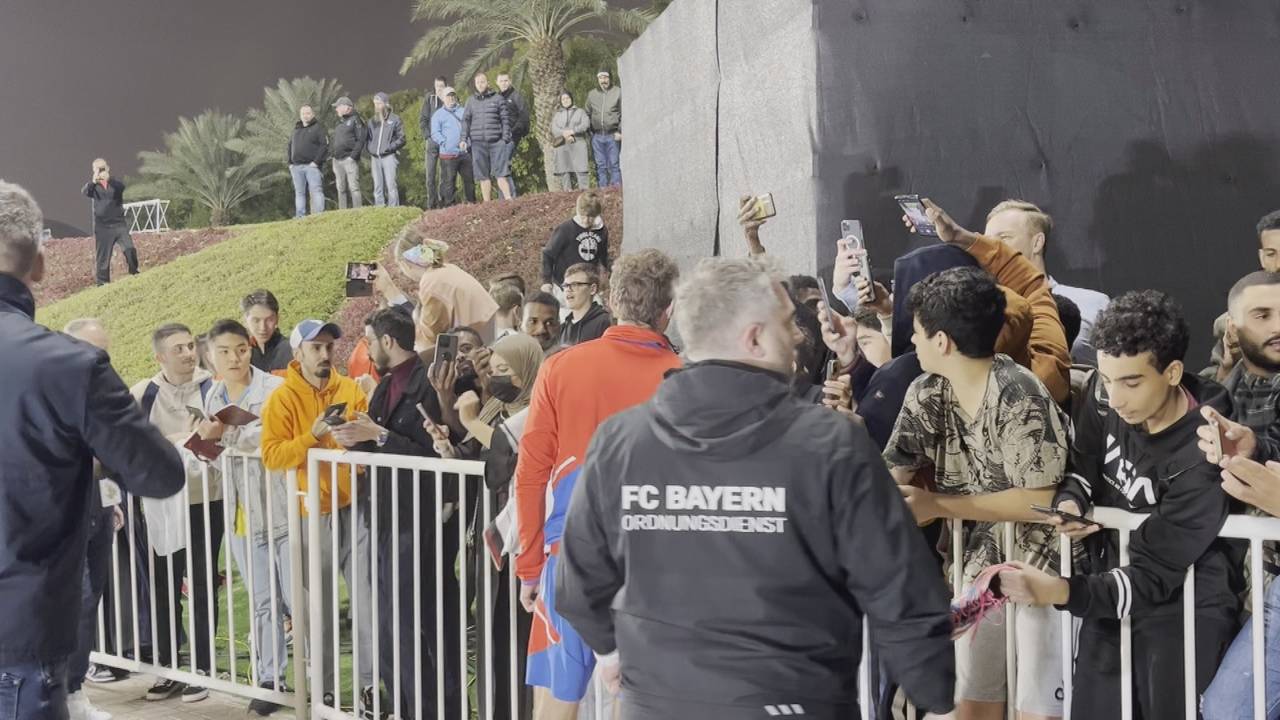 FC Bayern: Thomas Müller lässt die Fans in Katar ausflippen