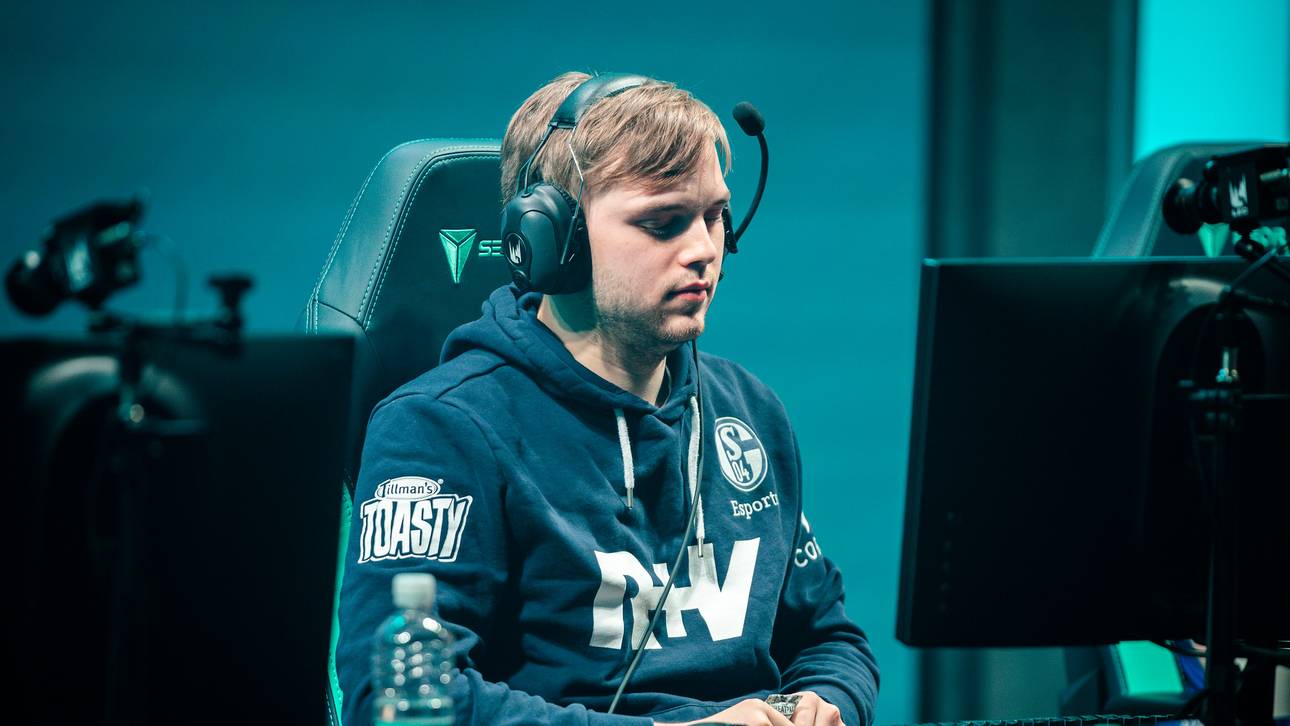 Transferhammer! Schalke-Profi geht